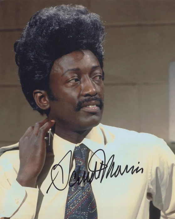 Garrett Morris autograph