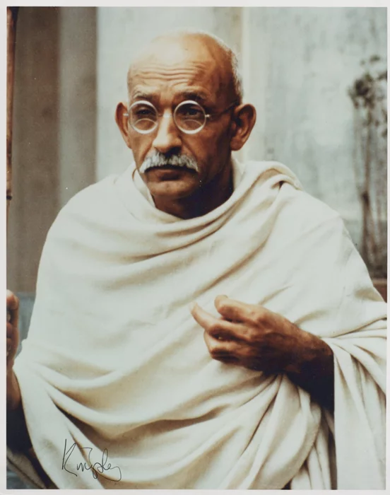 Ben Kingsley autograph