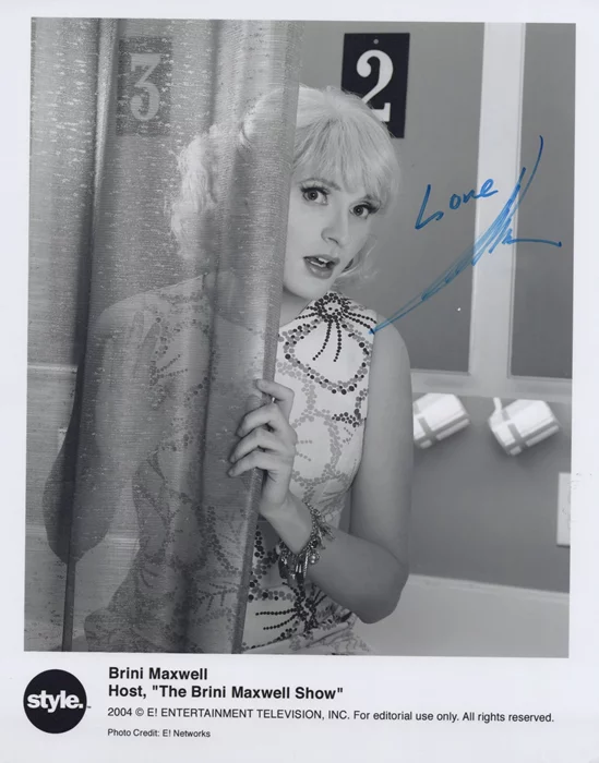 Brini Maxwell autograph