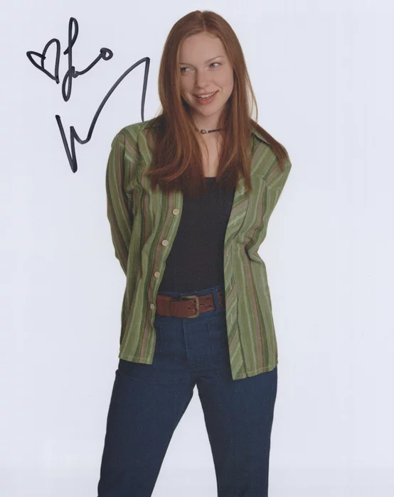 Laura Prepon autograph