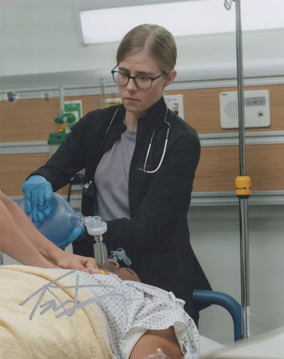 Taylor Dearden autograph