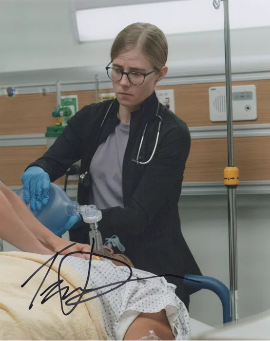 Taylor Dearden autograph