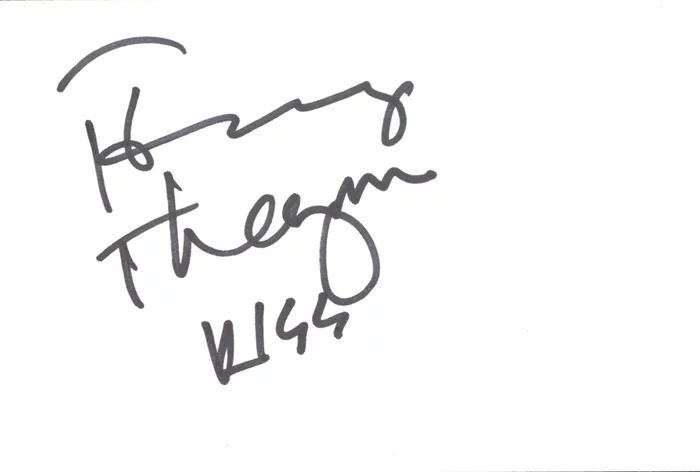 Tommy Thayer autograph