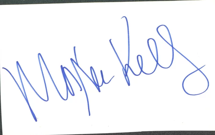 Moira Kelly autograph