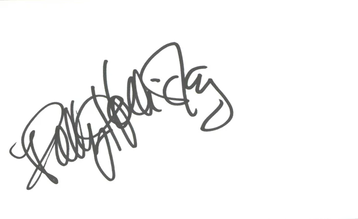 Polly Holliday autograph
