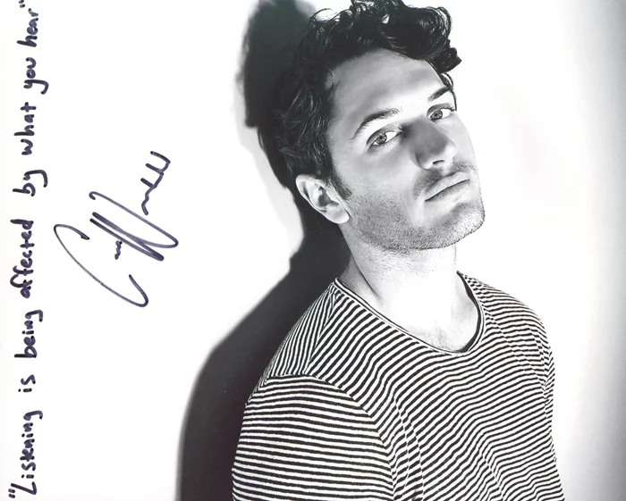 Colin Woodell autograph