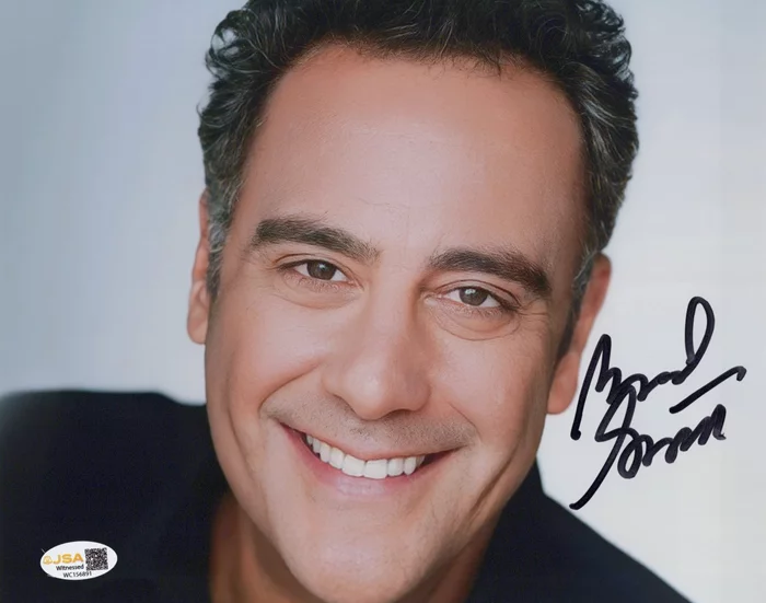 Brad Garrett autograph