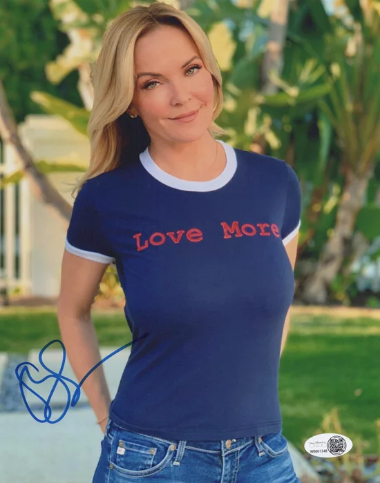 Brandy Ledford autograph