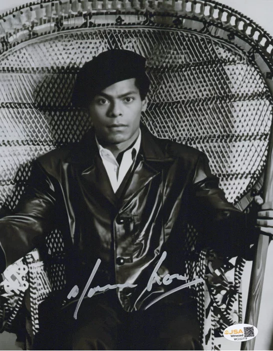 Marcus Chong autograph