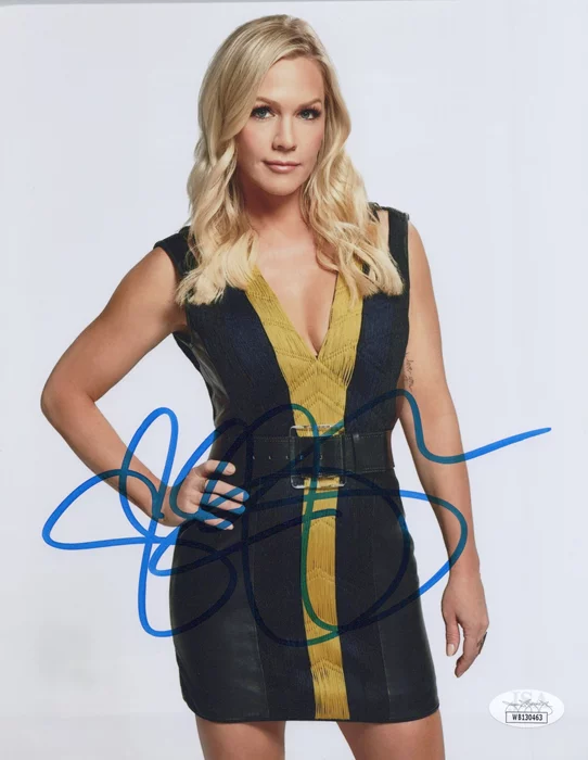 Jennie Garth autograph