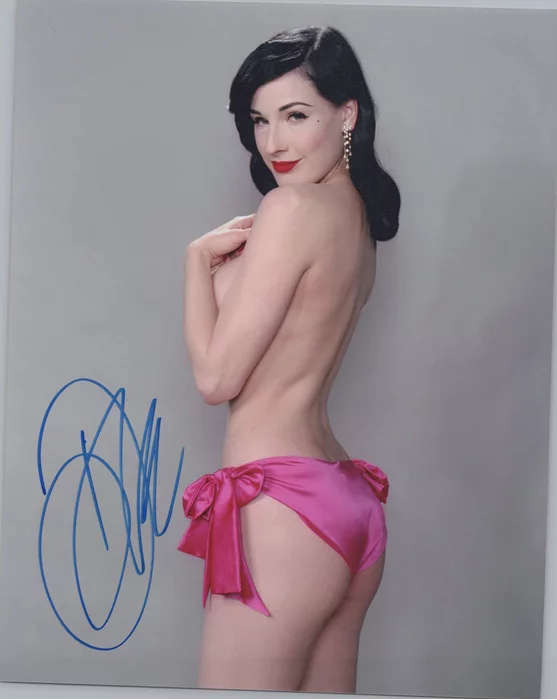 Dita Von Teese autograph