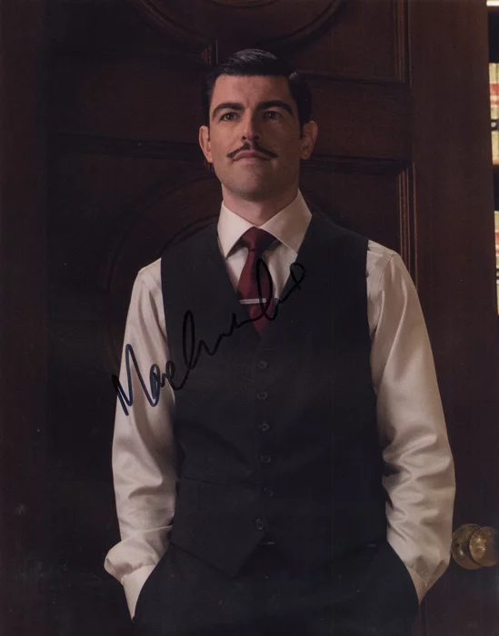 Max Greenfield autograph