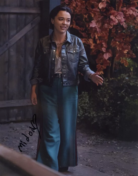 Midori Francis autograph