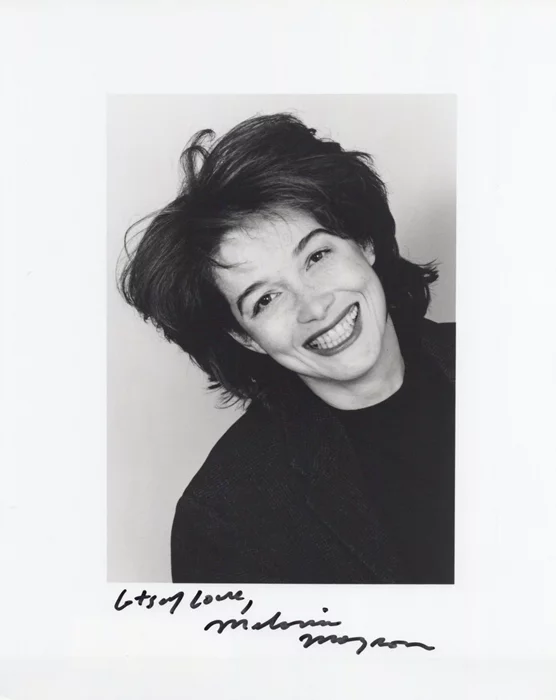 Melanie Mayron autograph