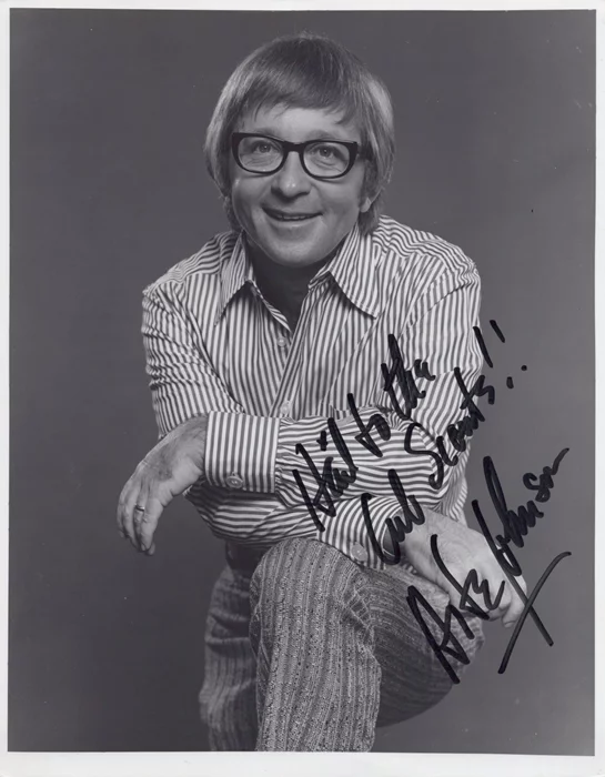 Arte Johnson autograph