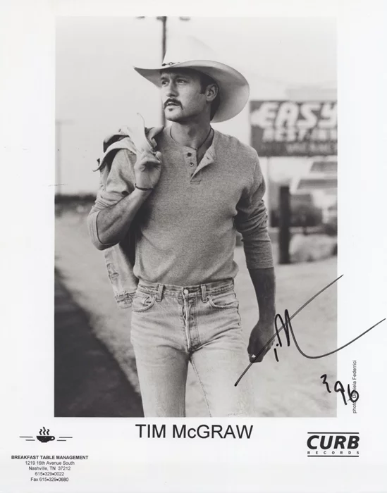 Tim McGraw autograph