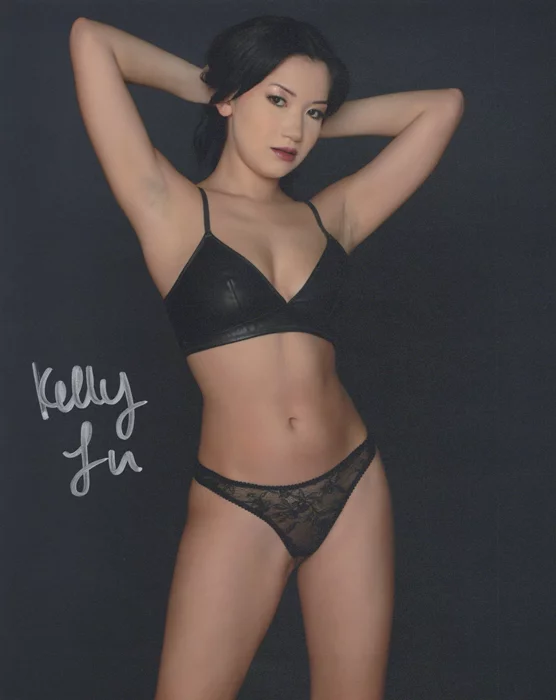 Kelly Lu autograph