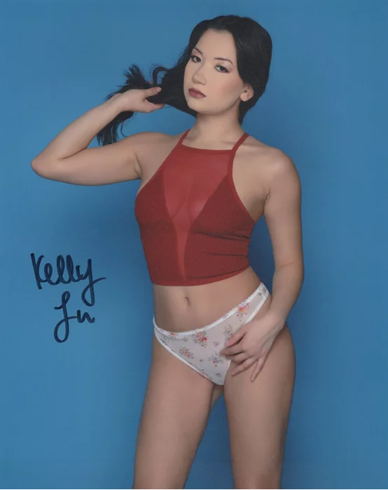 Kelly Lu autograph