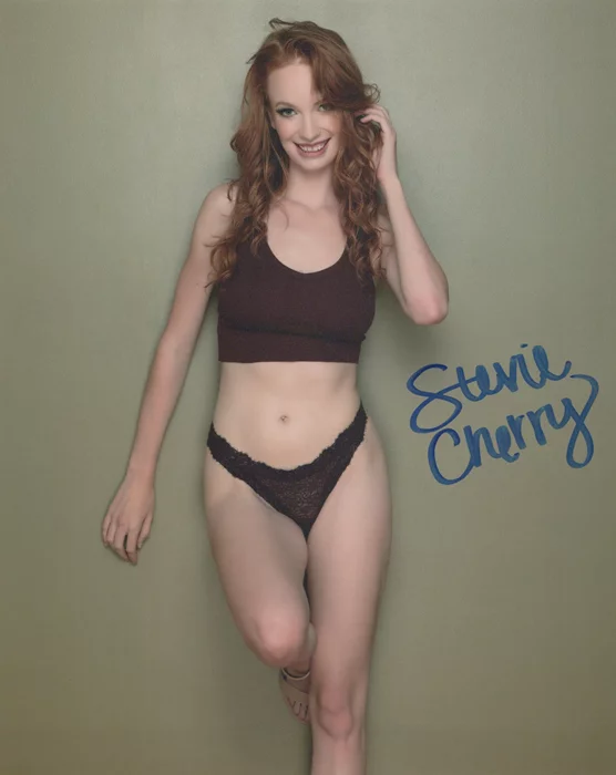 Stevie Cherry autograph