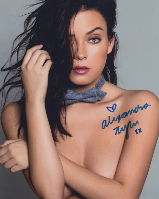 Alexandra Tyler autograph