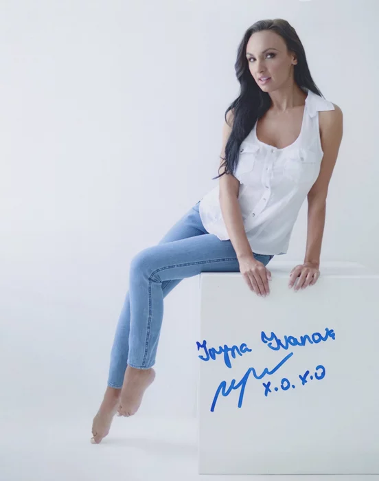 Iryna Ivanova autograph