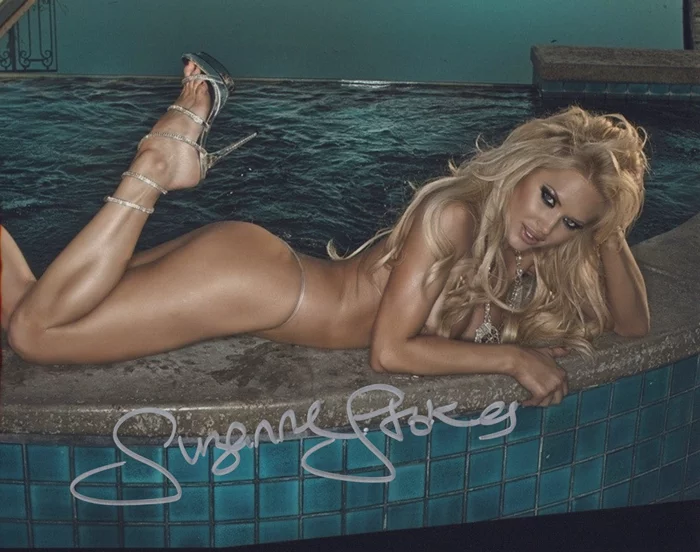 Suzanne Stokes autograph