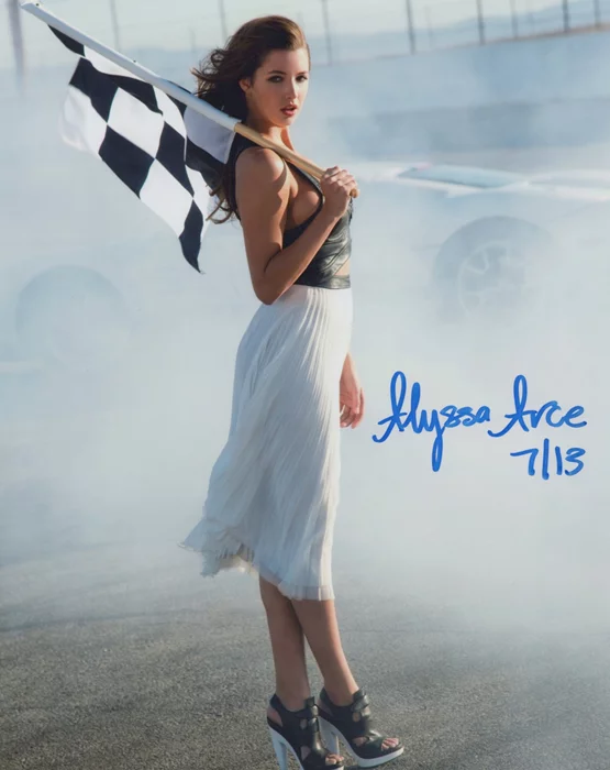Alyssa Arce autograph