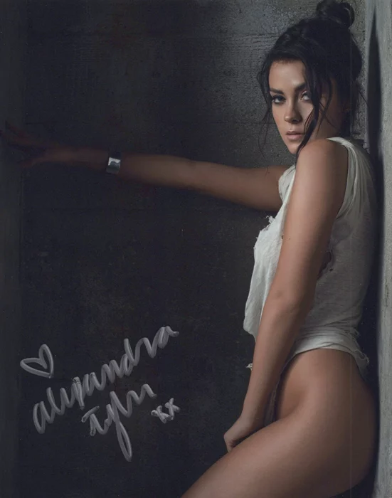 Alexandra Tyler autograph
