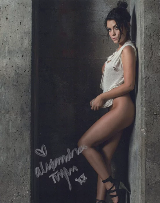 Alexandra Tyler autograph