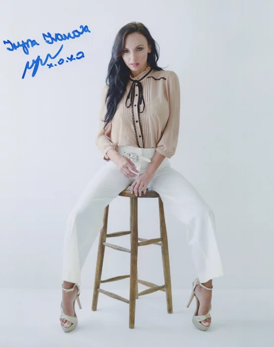 Iryna Ivanova autograph