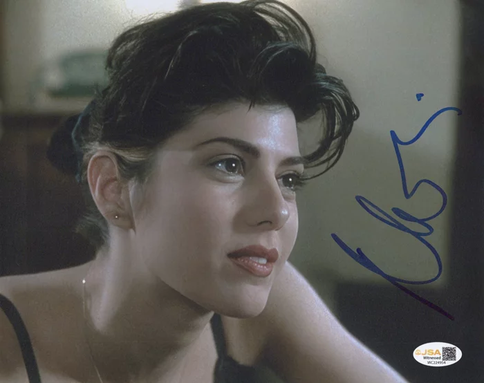 Marisa Tomei autograph