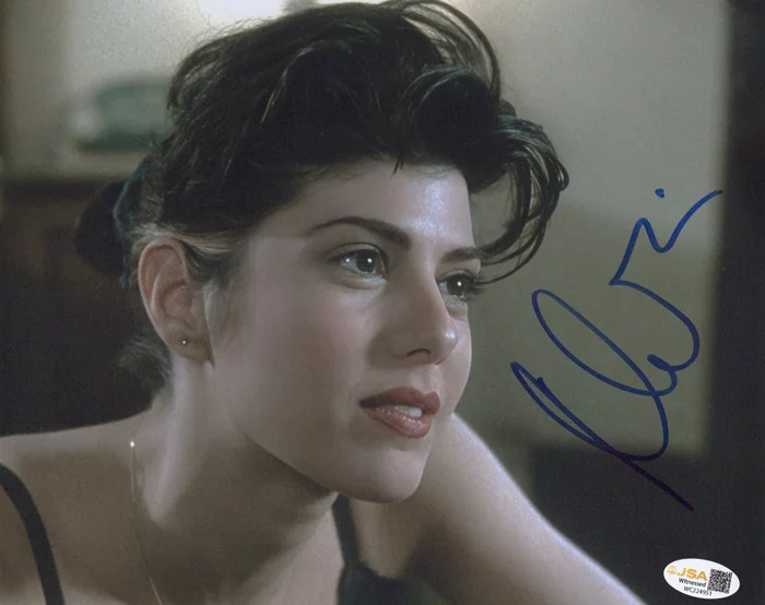 Marisa Tomei autograph