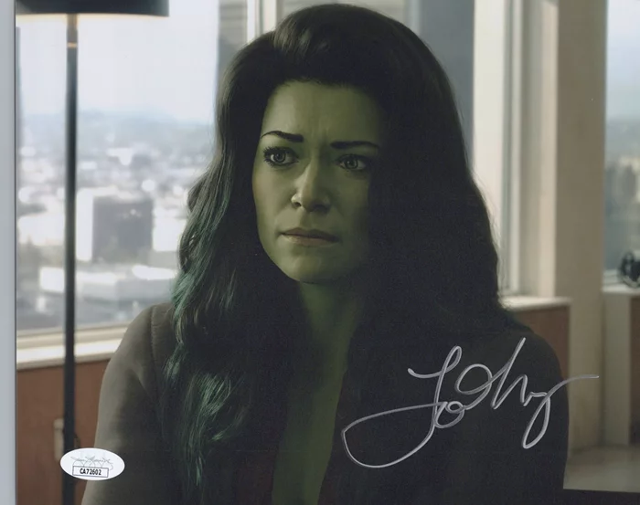 Tatiana Maslany autograph