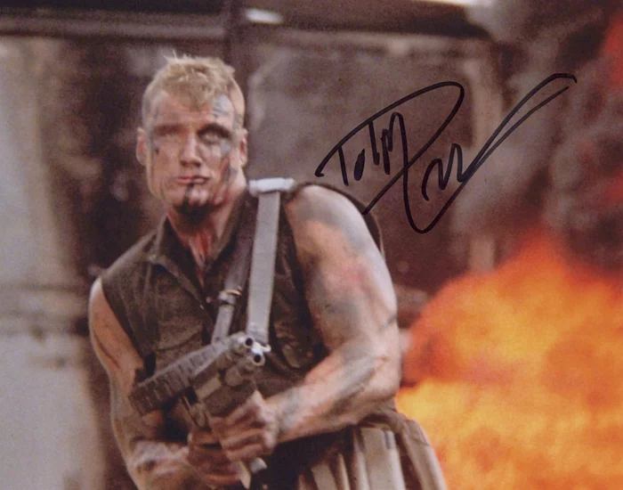 Dolph Lundgren autograph