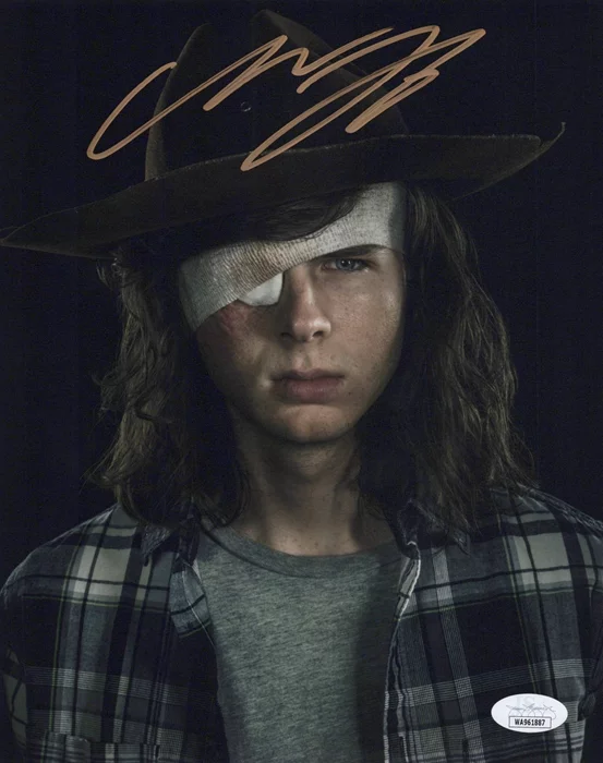 Chandler Riggs autograph