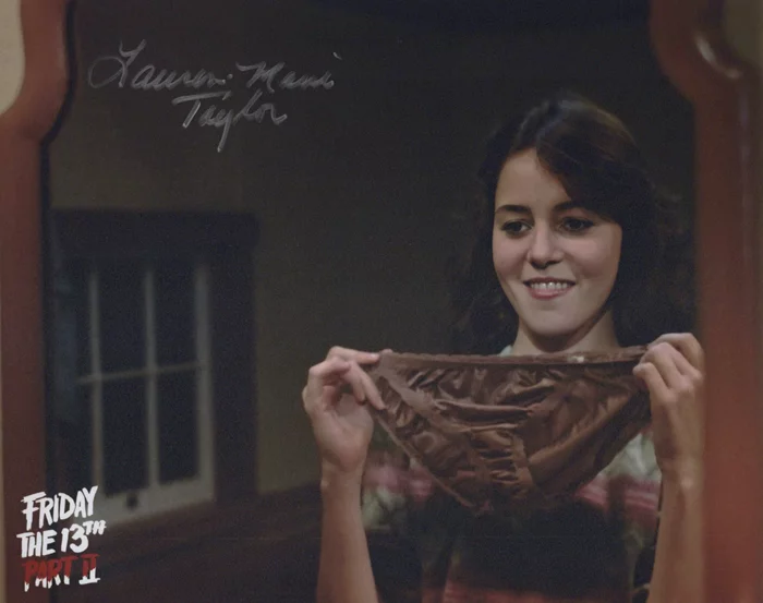 Lauren-Marie Taylor autograph