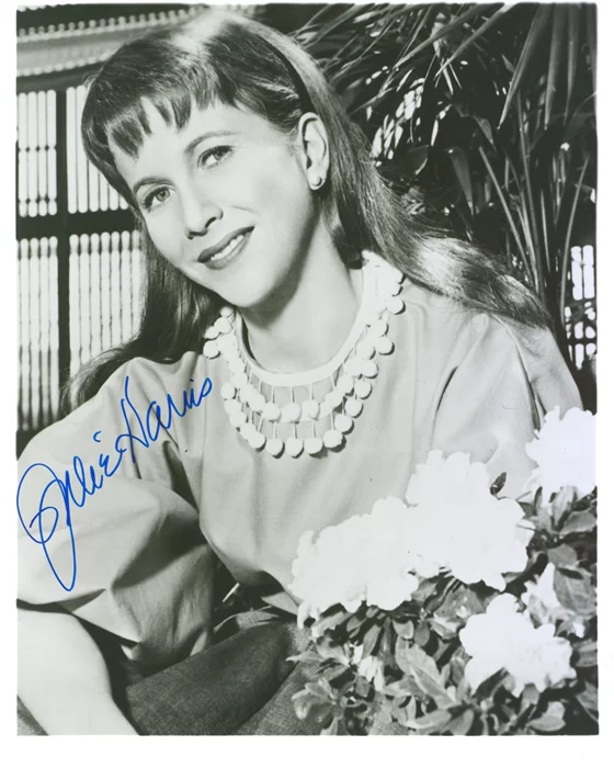 Julie Harris autograph