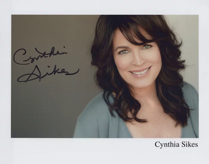 Cynthia Sikes autograph