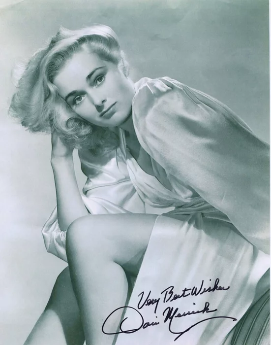 Doris Merrick autograph