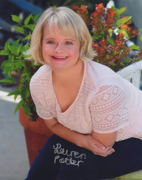 Lauren Potter autograph