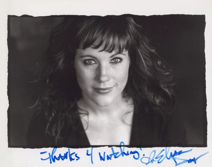 Elisa Donovan autograph