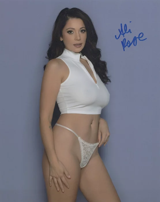 Ali Rose autograph