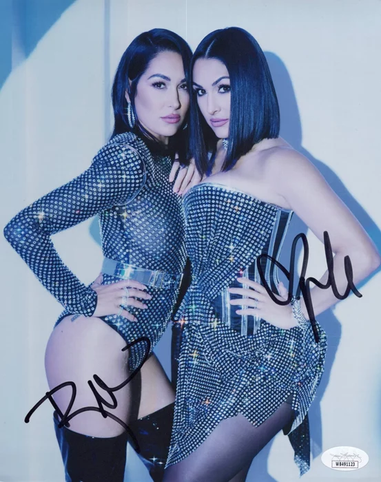 The Bella Twins autograph