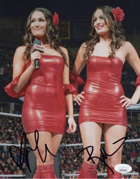 The Bella Twins autograph