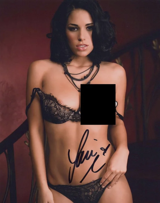 Janine Habeck autograph