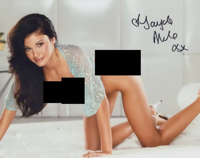 Jayde Nicole autograph