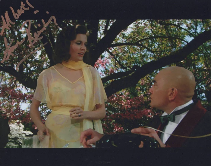 Ann Reinking autograph