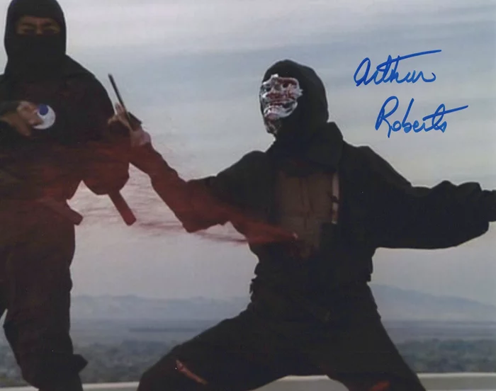Arthur Roberts autograph