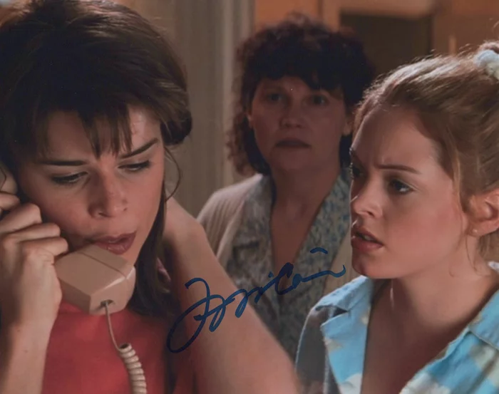 Frances Lee McCain autograph