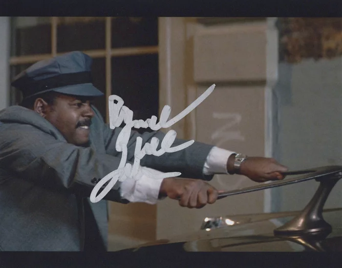 Reginald VelJohnson autograph